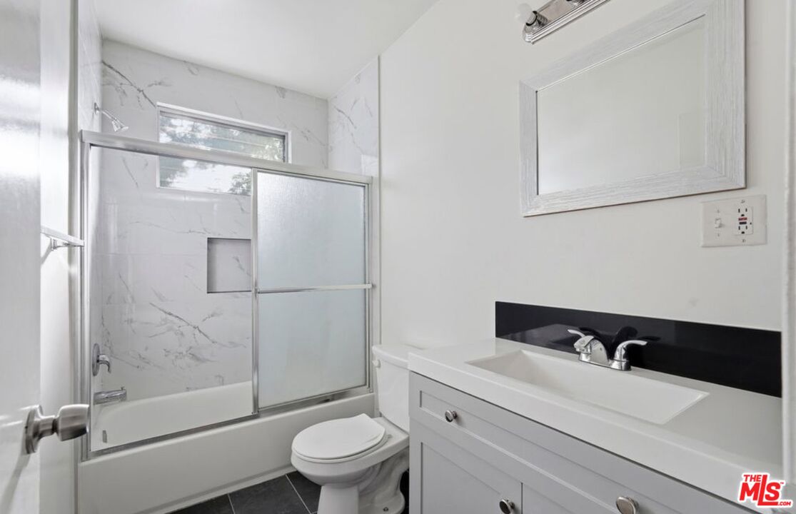 1475 S Wooster St Unit: 3