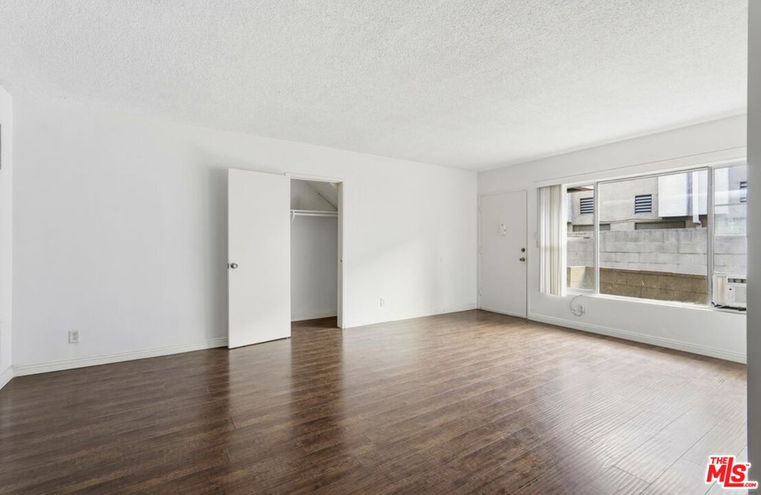 1475 S Wooster St Unit: 3