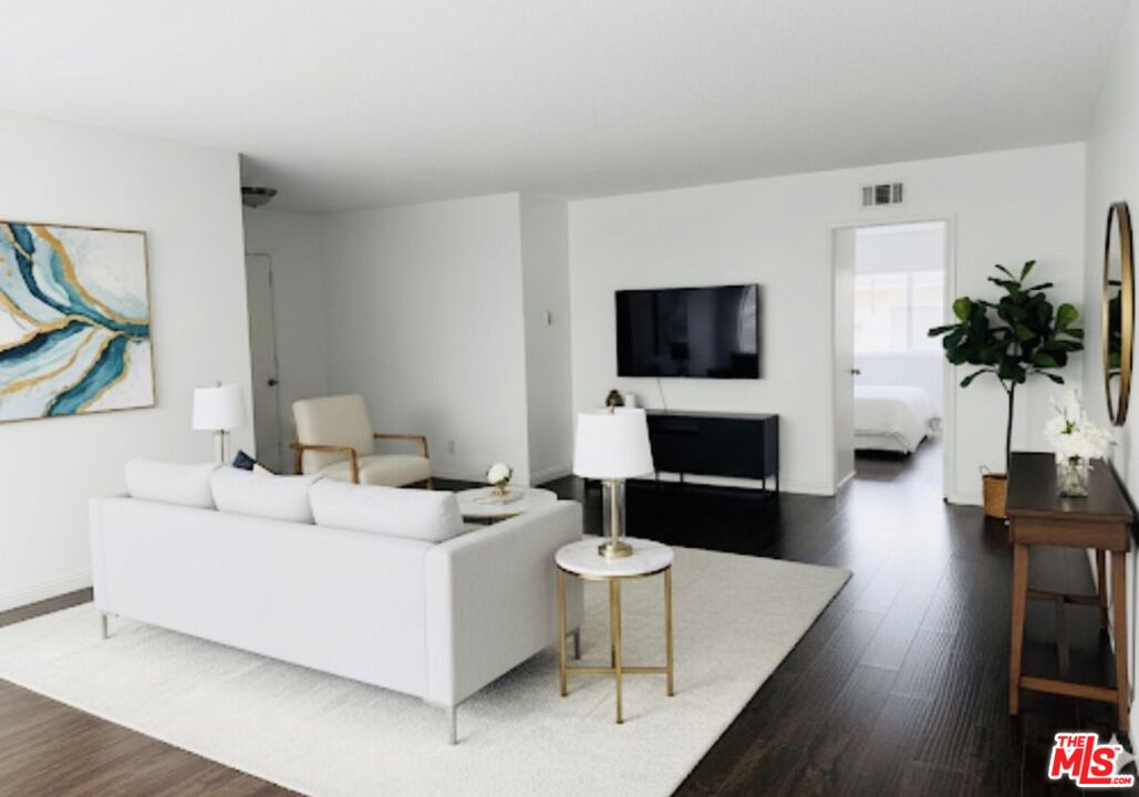 1475 S Wooster St Unit: 3