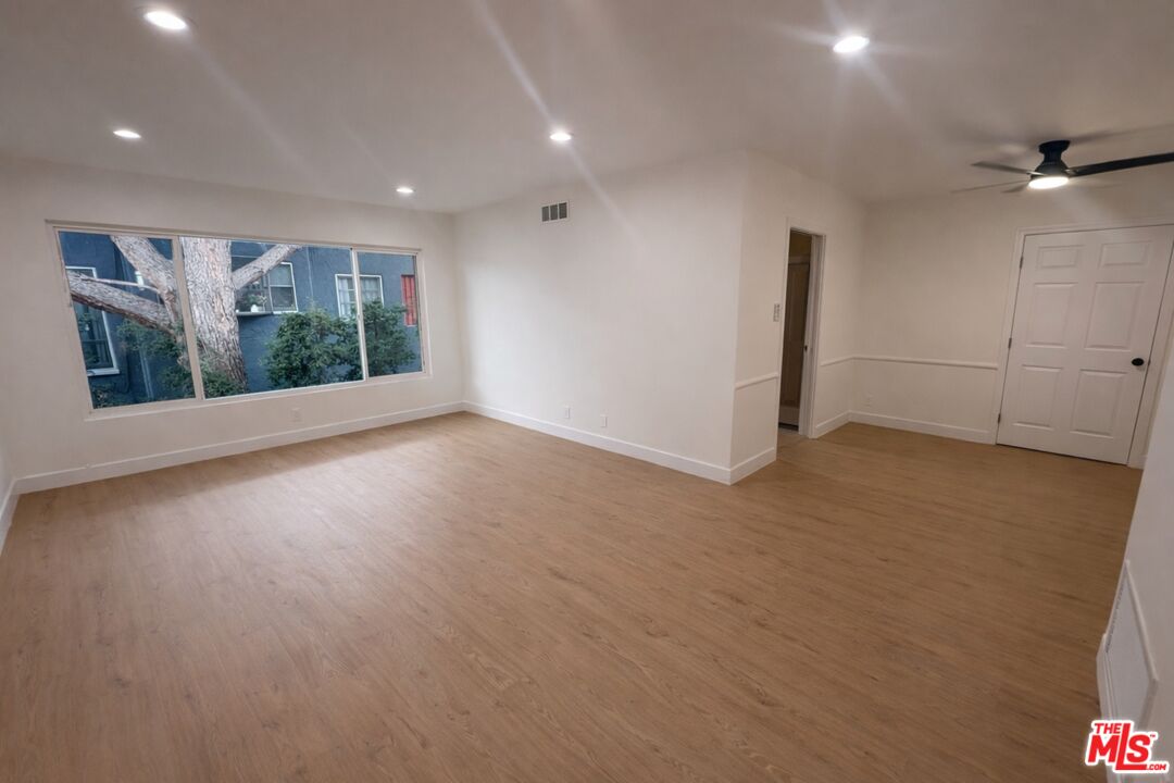 447 S Palm Dr Unit: 5