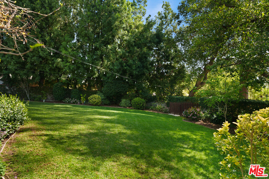 4902 Alta Canyada Rd