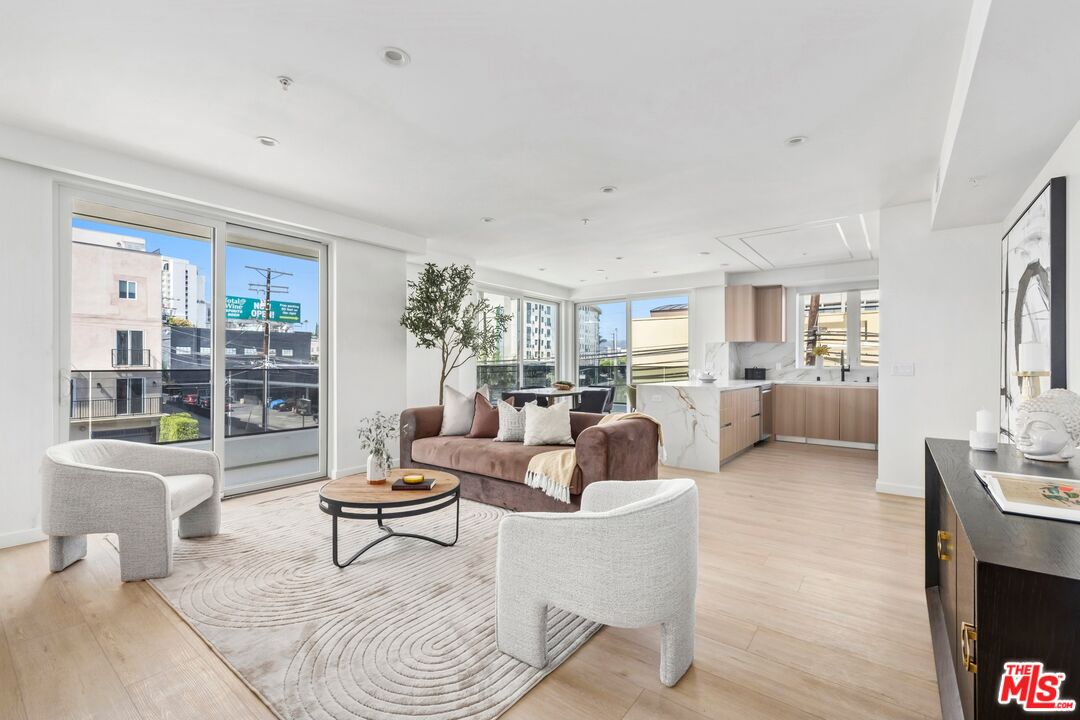 1414 S Beverly Dr Unit: 203
