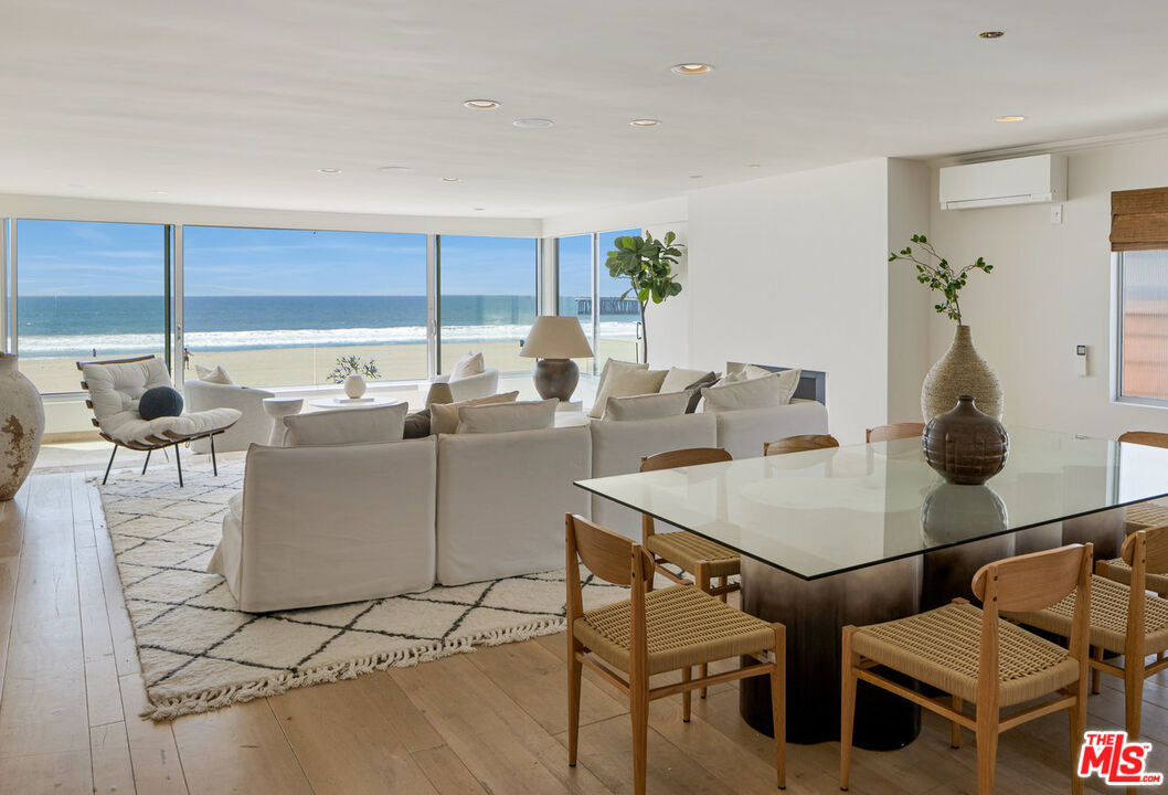 3412 Ocean Front Walk Unit: 201