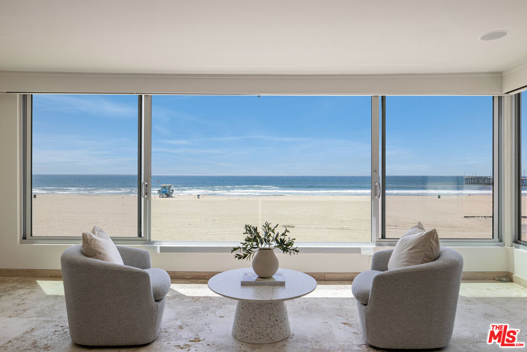 3412 Ocean Front Walk Unit: 201