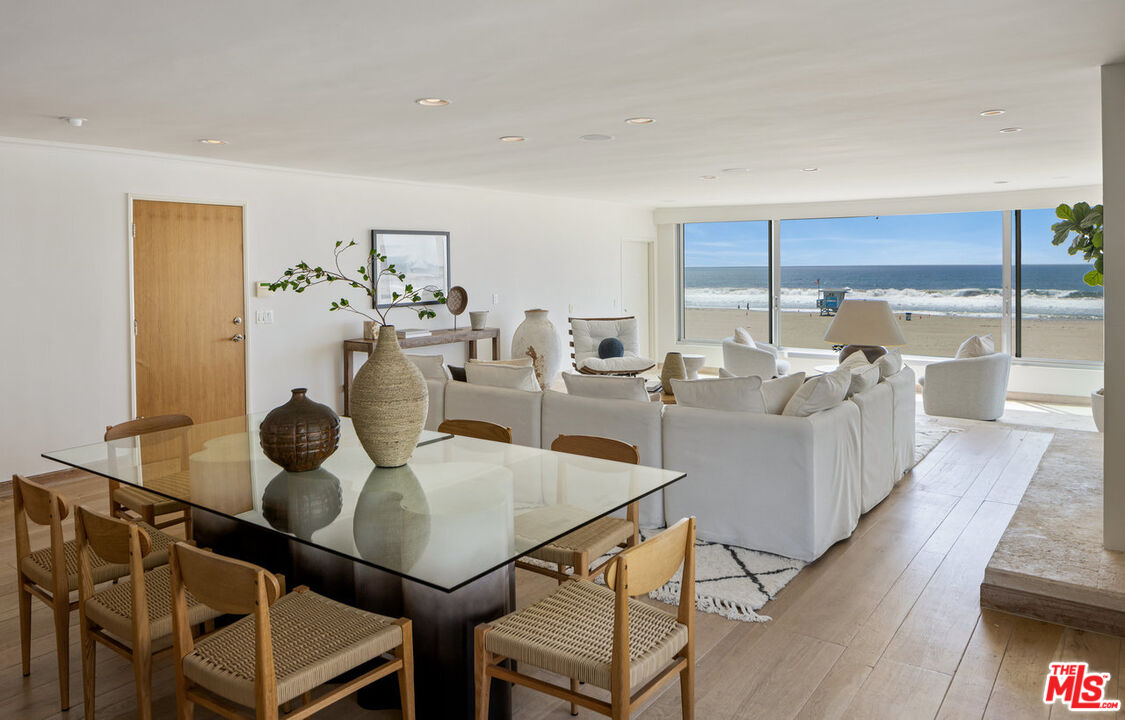 3412 Ocean Front Walk Unit: 201