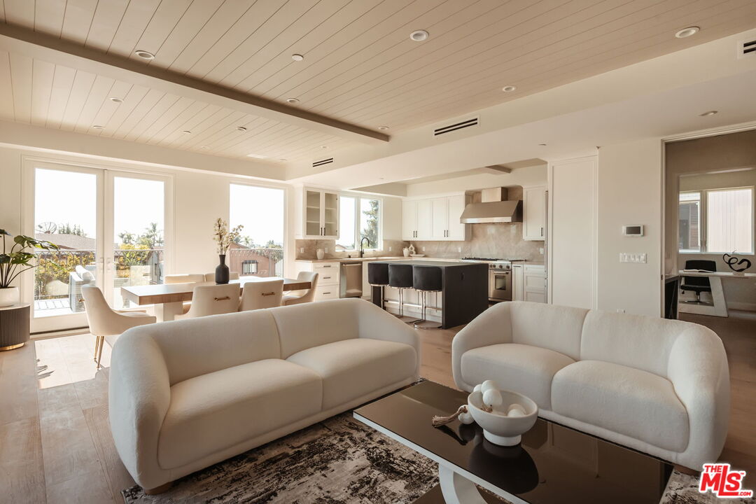 10725 Ashton Ave Unit: 101