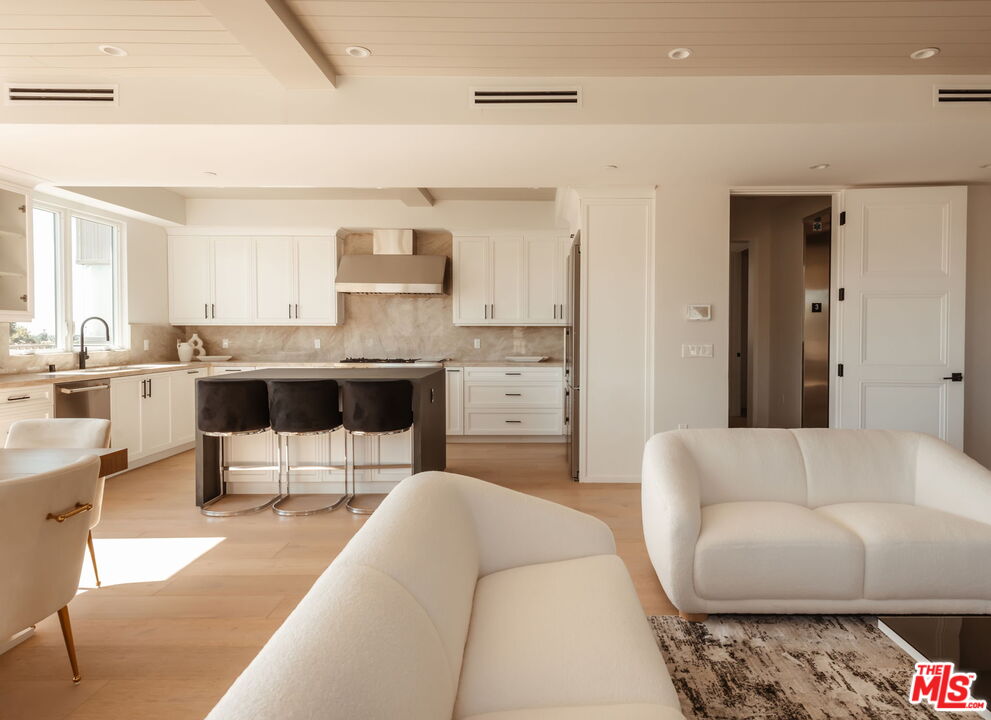 10725 Ashton Ave Unit: 301