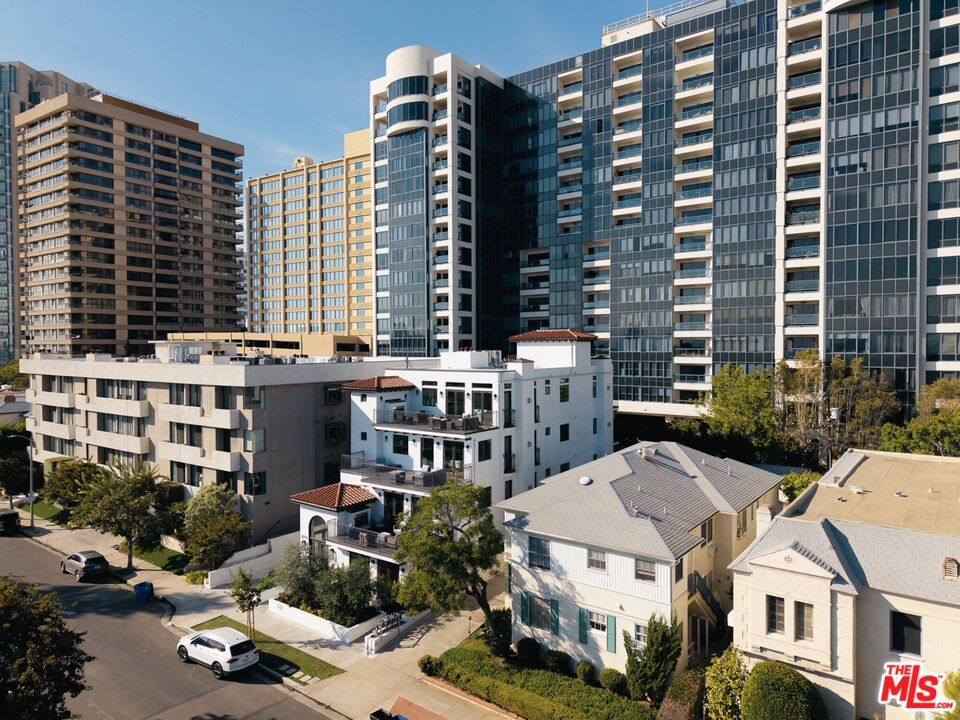 10725 Ashton Ave Unit: 301