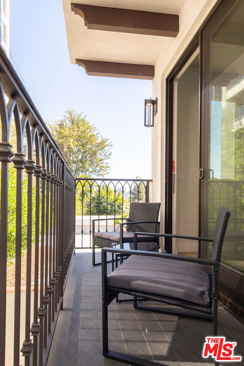 10725 Ashton Ave Unit: 301