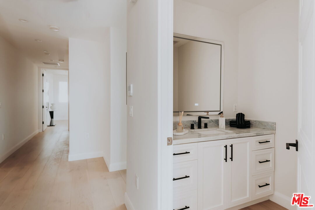 10725 Ashton Ave Unit: 301