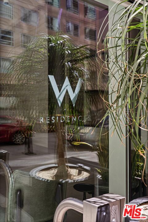 6250 Hollywood Blvd Unit: 9E