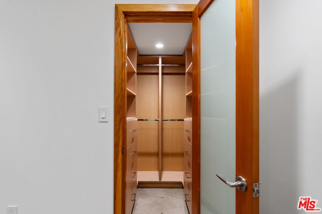 1215 N Olive Dr Unit: 210