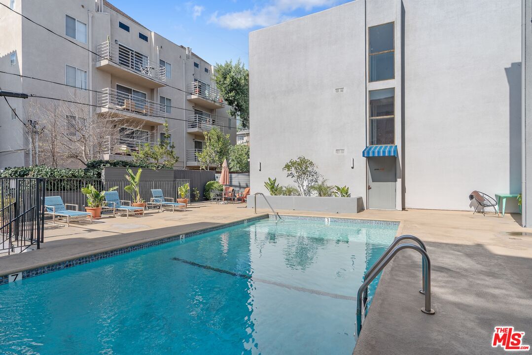 1215 N Olive Dr Unit: 210