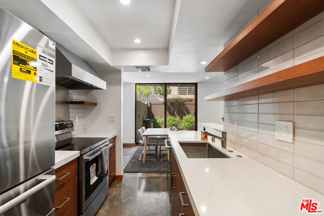 1215 N Olive Dr Unit: 210