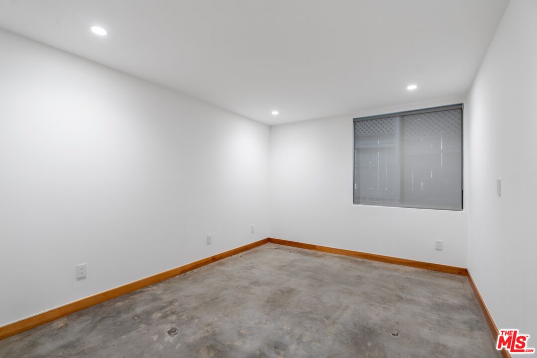 1215 N Olive Dr Unit: 210