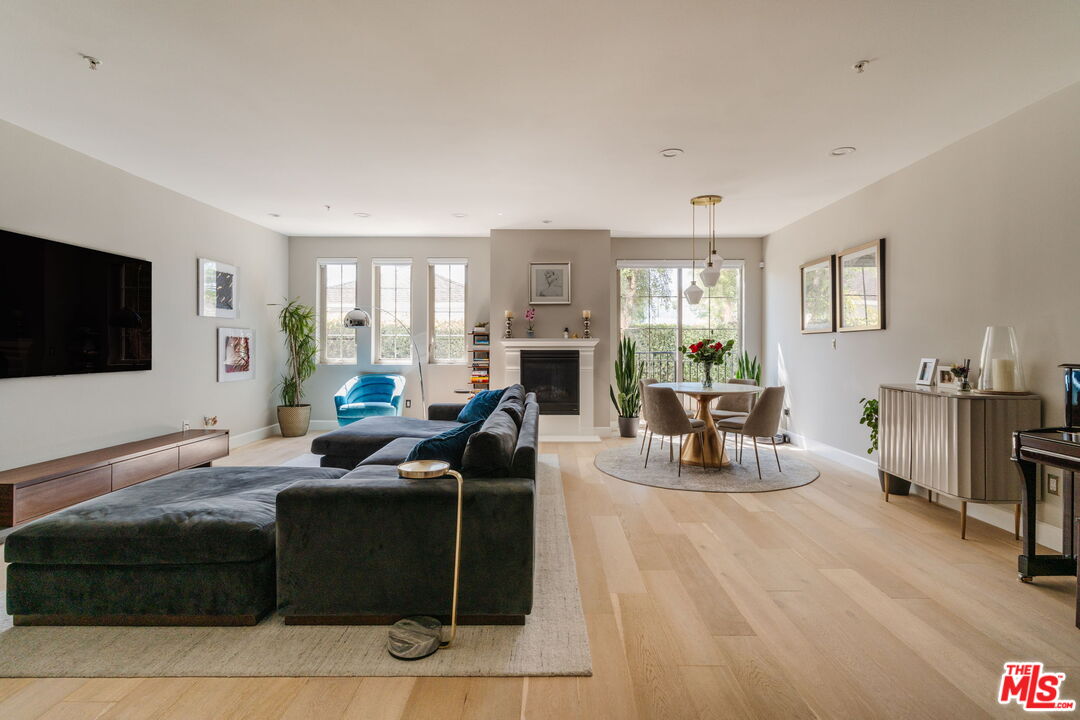 10648 Woodbridge St Unit: 106