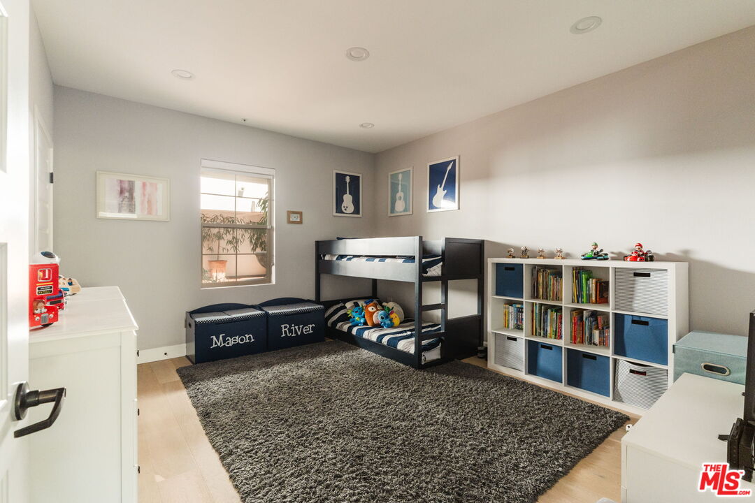 10648 Woodbridge St Unit: 106