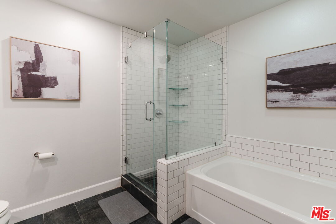 10648 Woodbridge St Unit: 106