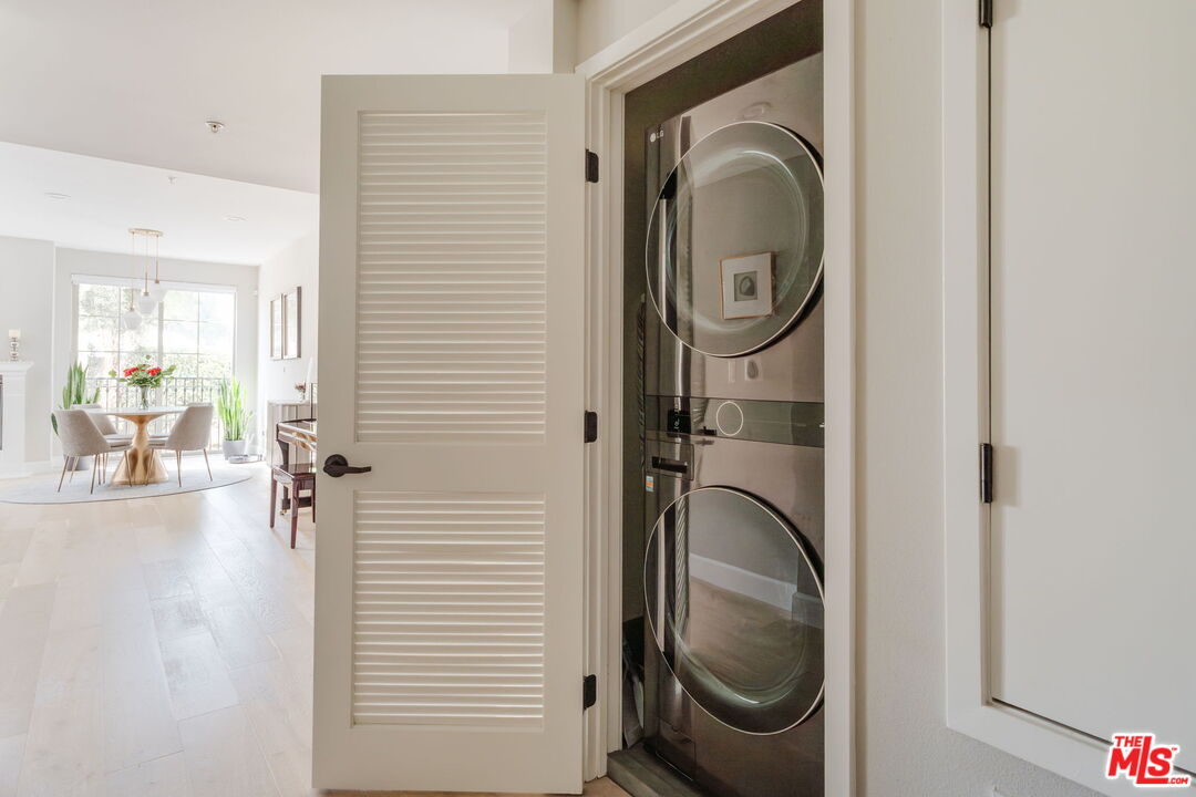 10648 Woodbridge St Unit: 106