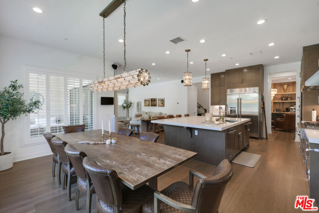 20559 W Wood Rose Ct