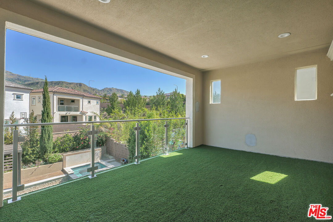 20559 W Wood Rose Ct