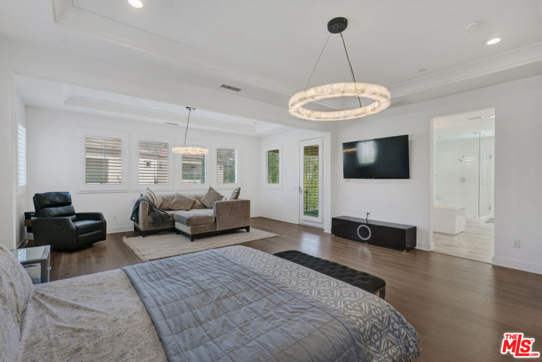 20559 W Wood Rose Ct