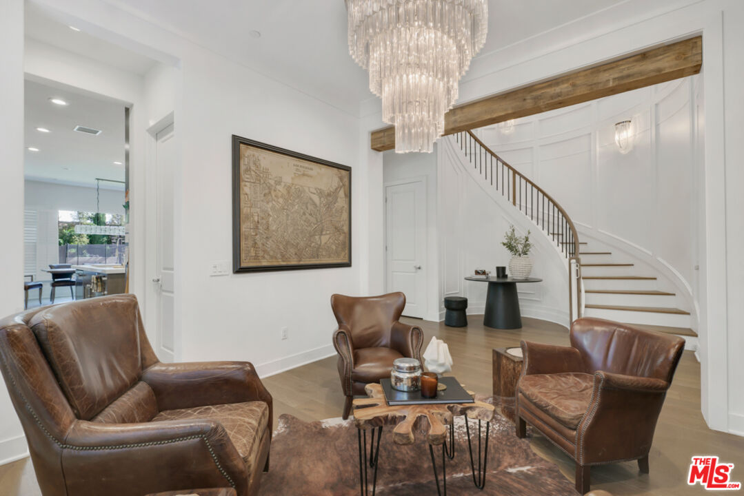 20559 W Wood Rose Ct