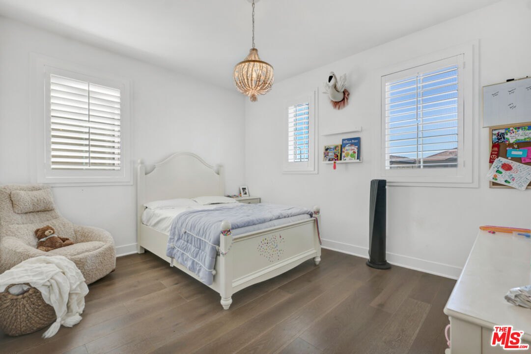 20559 W Wood Rose Ct