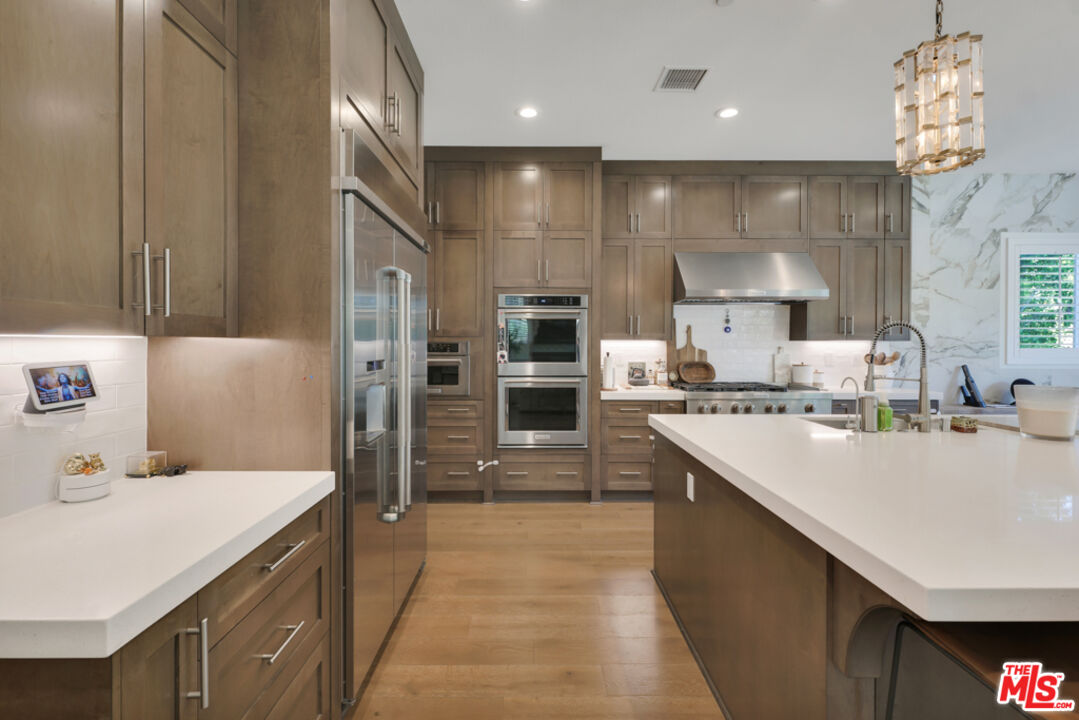 20559 W Wood Rose Ct