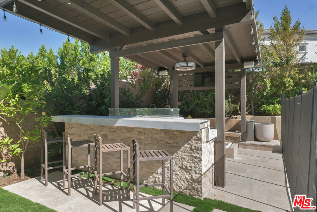 20559 W Wood Rose Ct