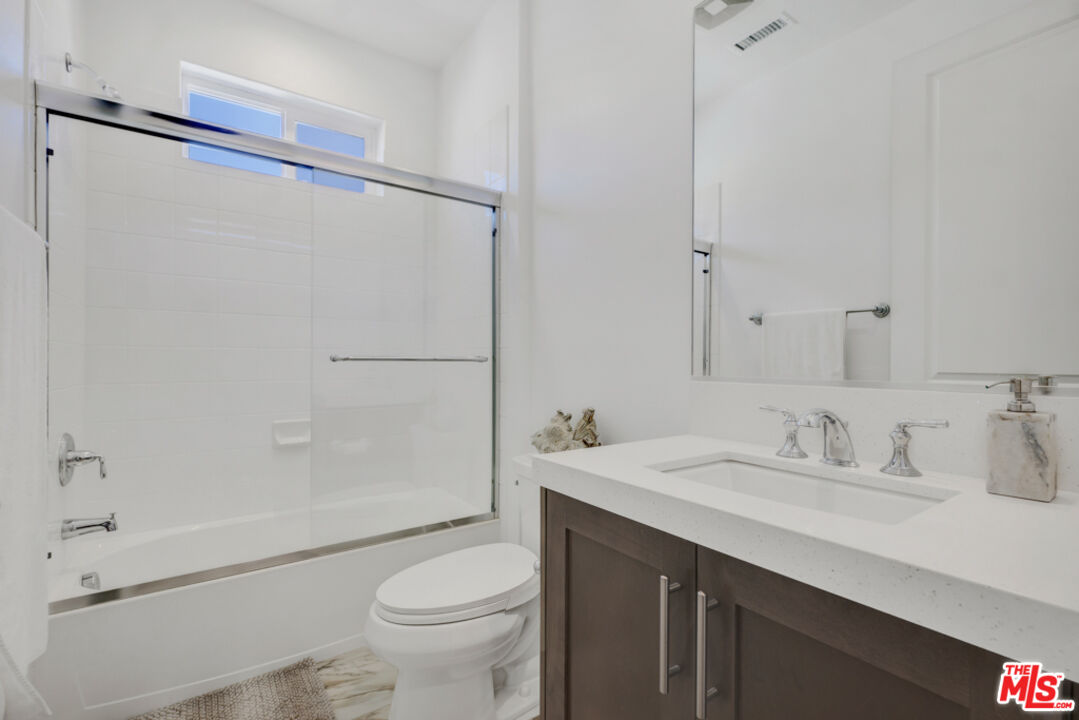 20559 W Wood Rose Ct