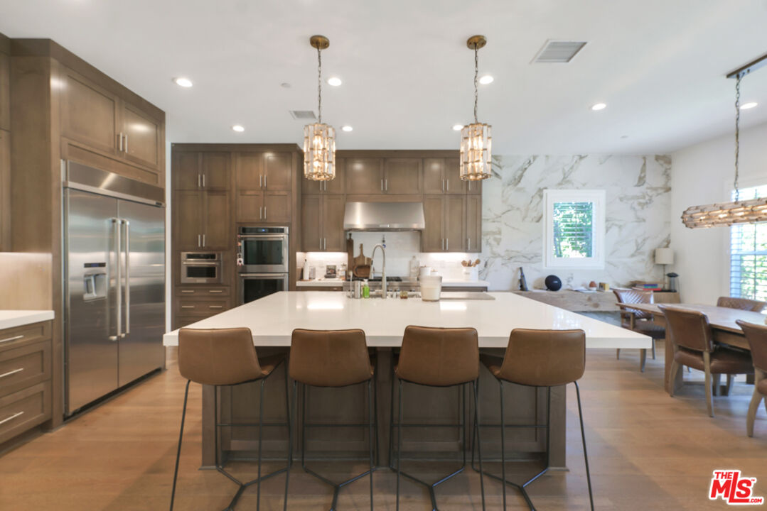 20559 W Wood Rose Ct