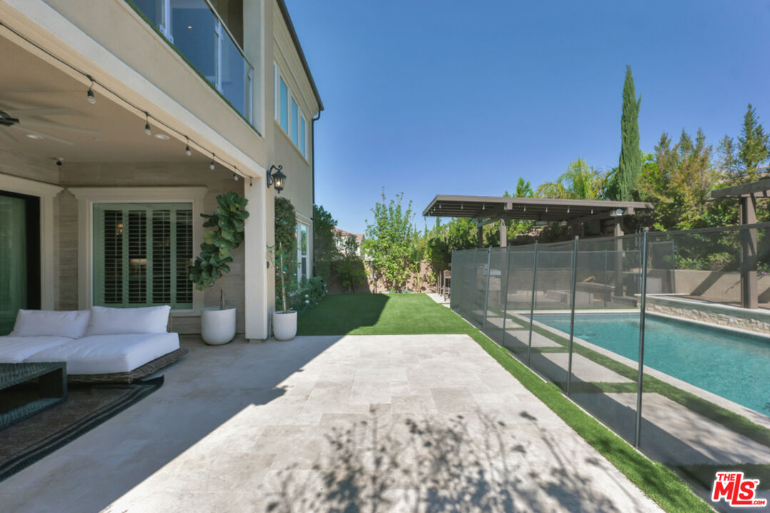 20559 W Wood Rose Ct