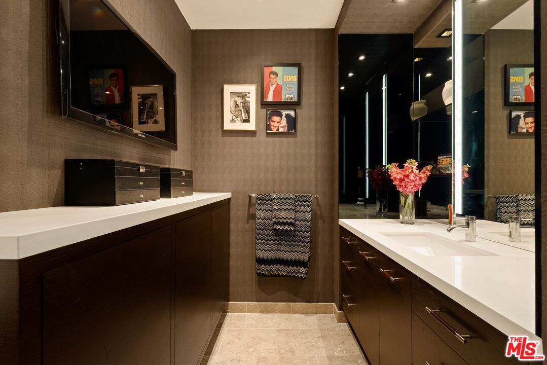 6250 Hollywood Blvd Unit: 14H