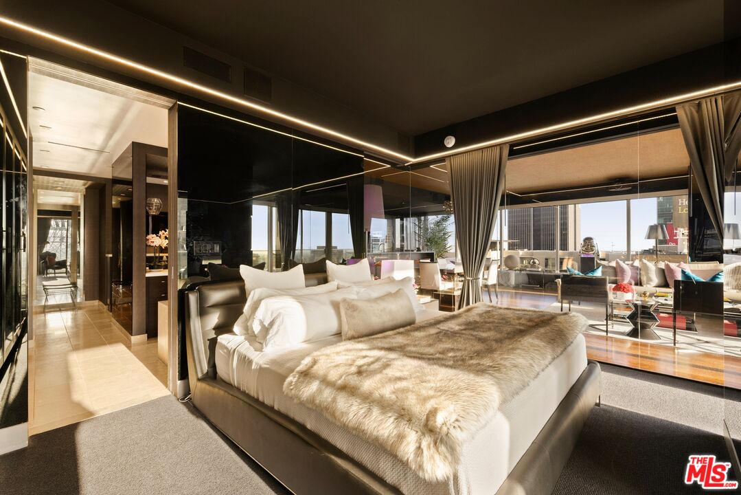 6250 Hollywood Blvd Unit: 14H