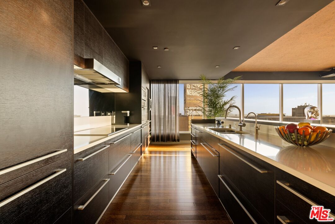 6250 Hollywood Blvd Unit: 14H