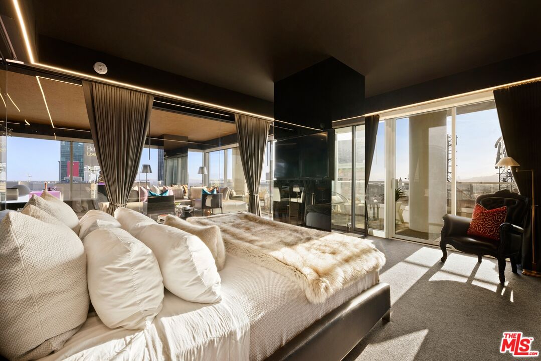 6250 Hollywood Blvd Unit: 14H