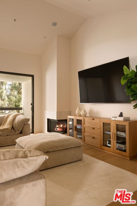 2132 Century Park Ln Unit: 407