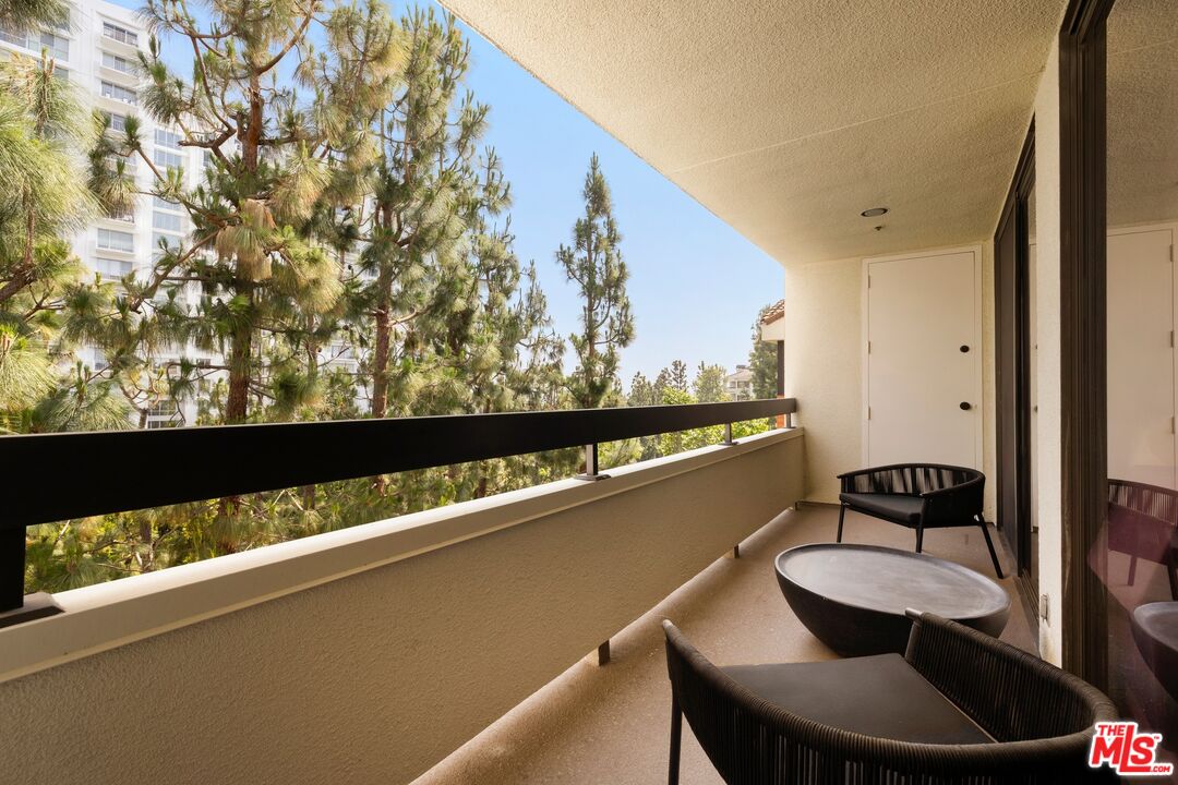 2132 Century Park Ln Unit: 407