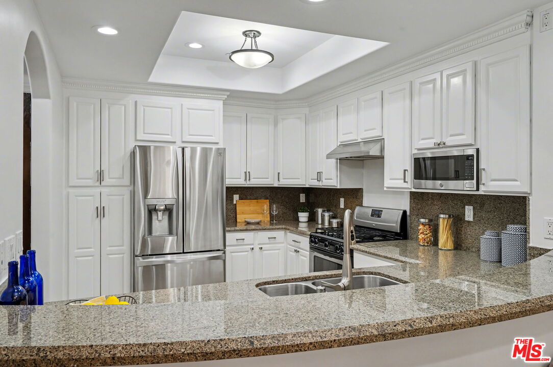 12021 Guerin St Unit: 102