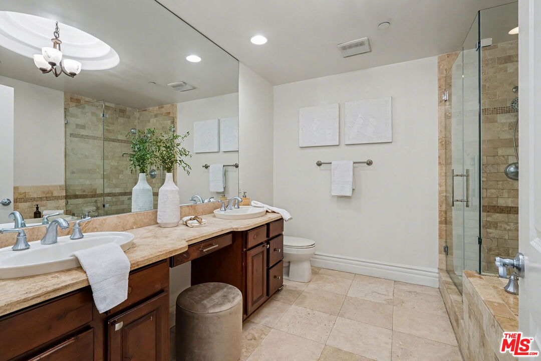 12021 Guerin St Unit: 102