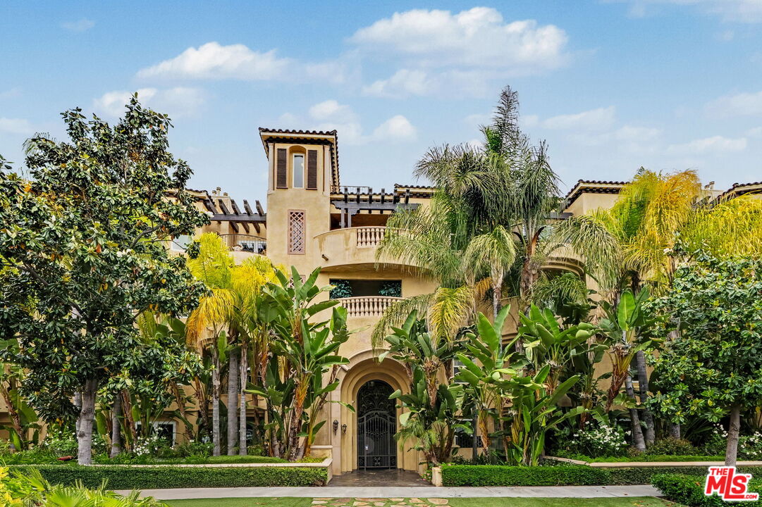 12021 Guerin St Unit: 102