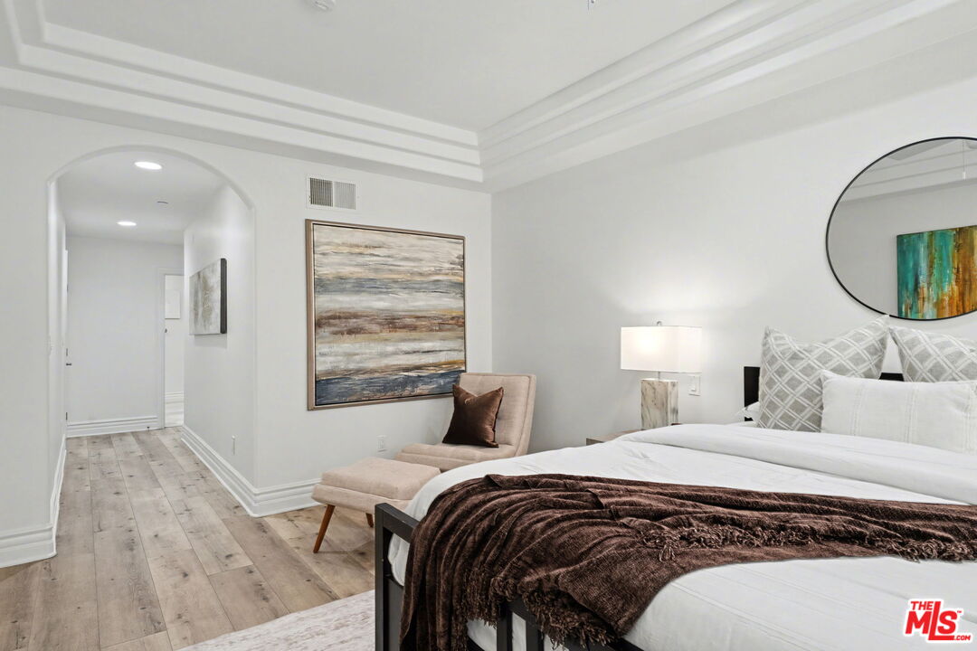 12021 Guerin St Unit: 102