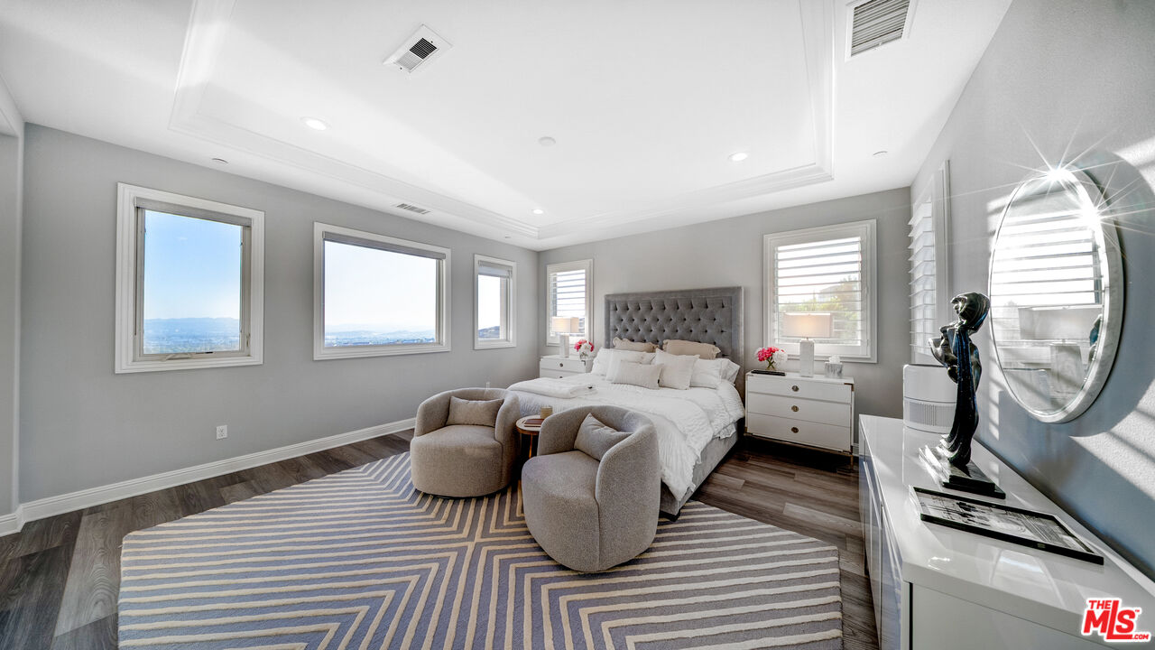 20168 W Cromwell Way