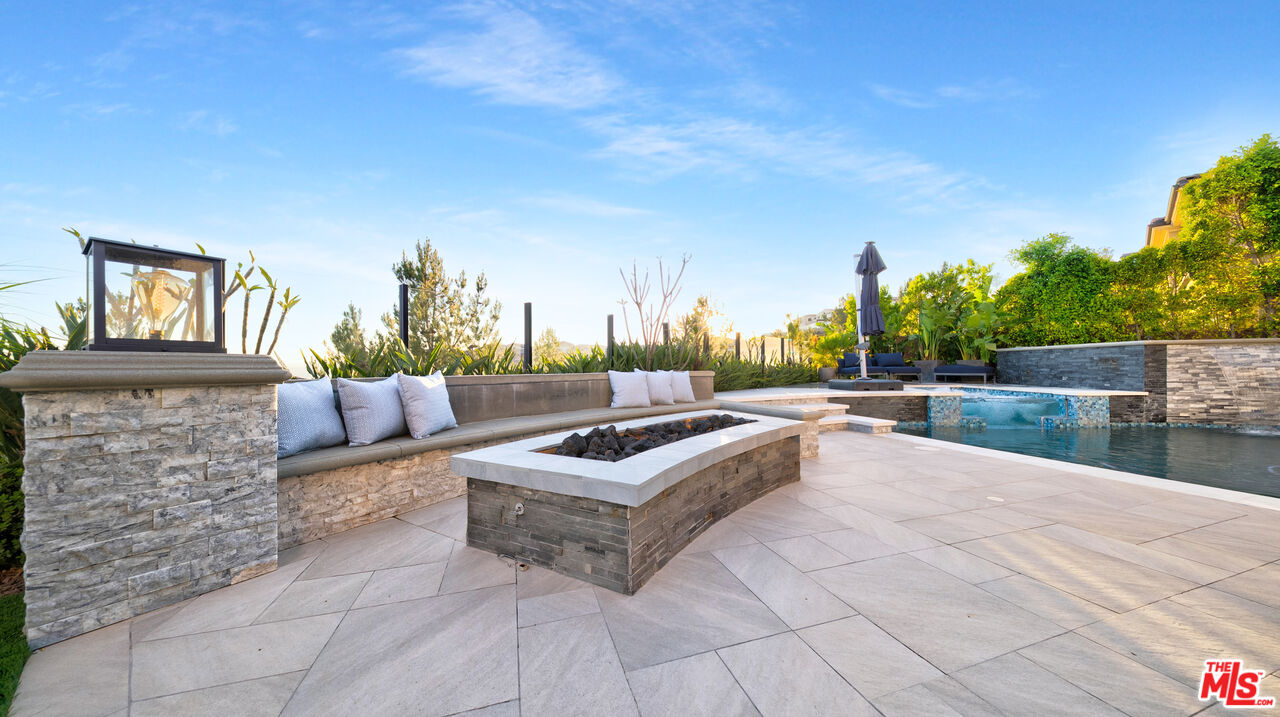 20168 W Cromwell Way