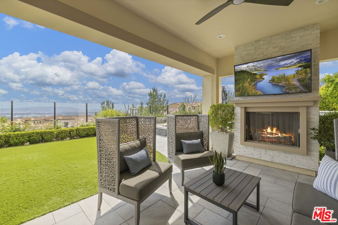 20168 W Cromwell Way