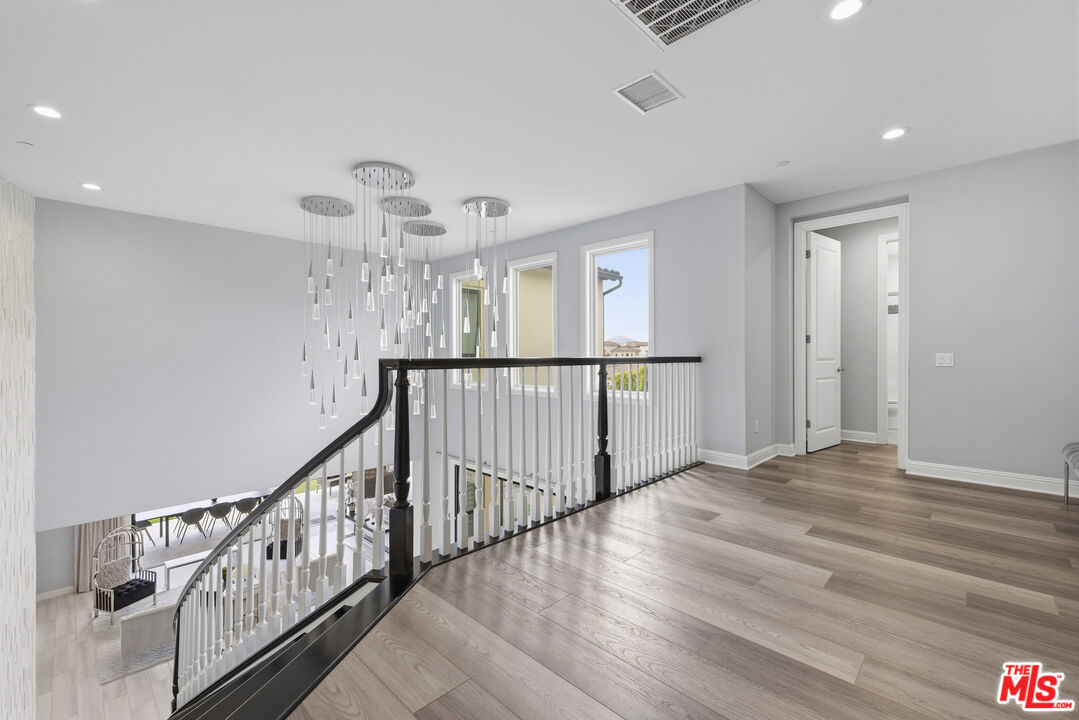 20168 W Cromwell Way