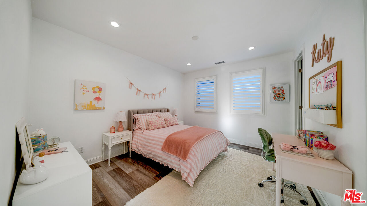 20168 W Cromwell Way