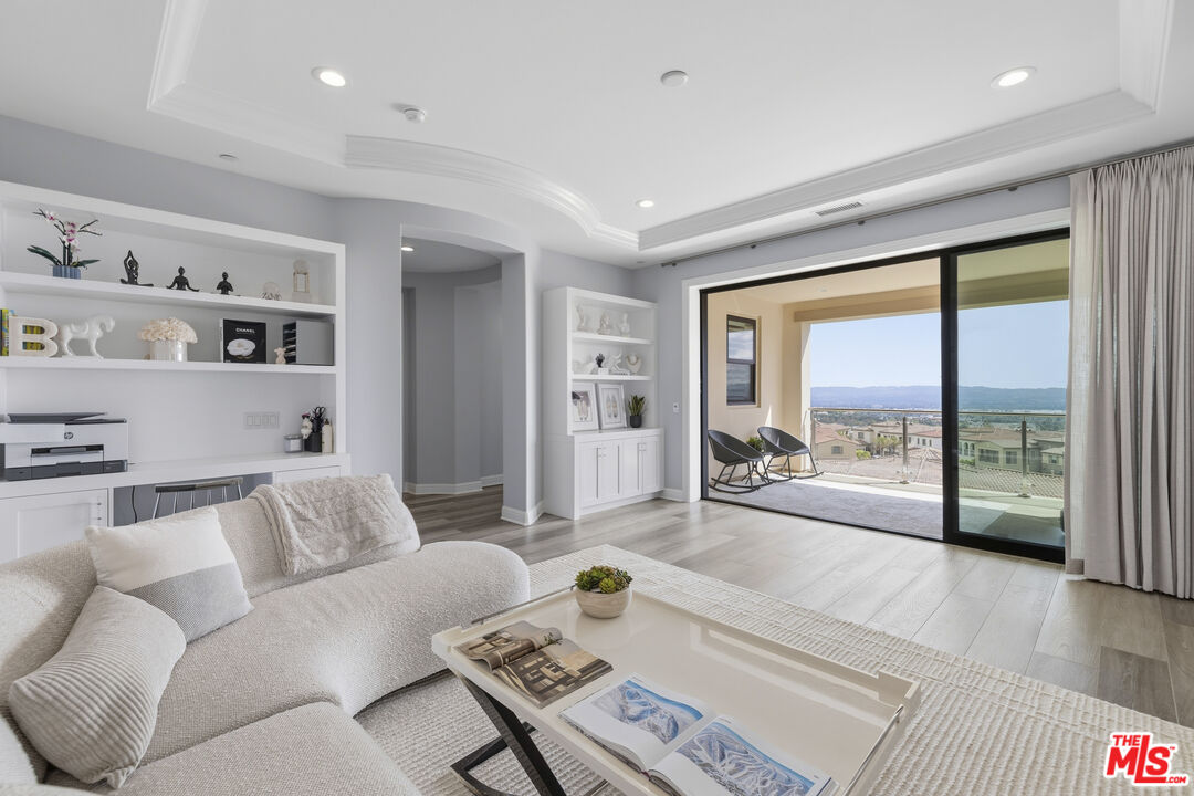 20168 W Cromwell Way