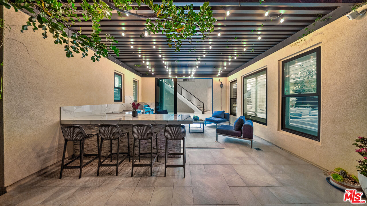 20168 W Cromwell Way